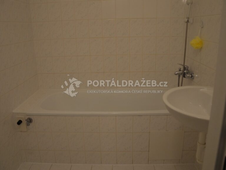 8d61e5bdd6b4d5ed68dbd3996ef37b6c