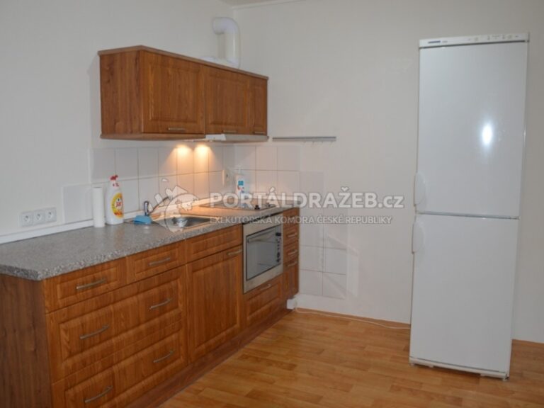 cc5b7c3a788032925eee3874cc5ec271