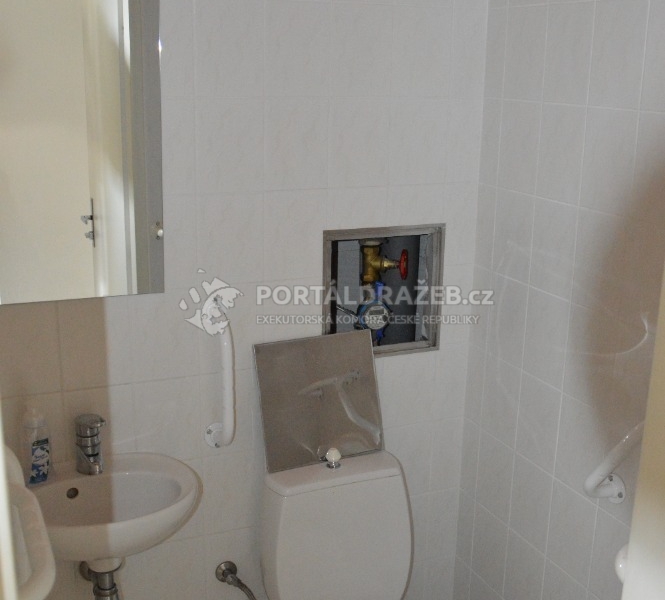 dc0be9cf4f18438d9f4ccc4b7d1abc51